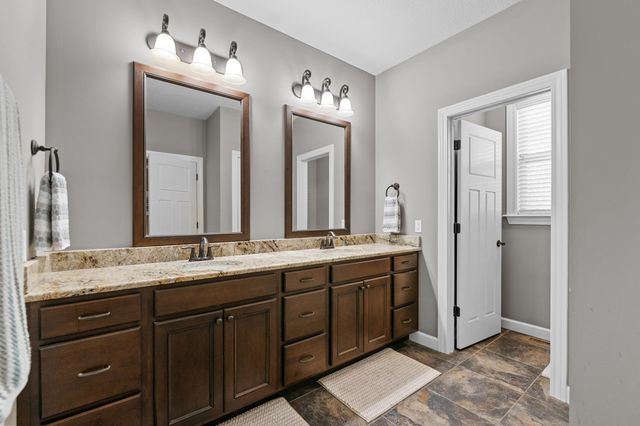 2009 DEVONSHIRE DR, Columbia, MO 65203