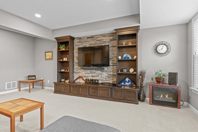 2009 DEVONSHIRE DR, Columbia, MO 65203