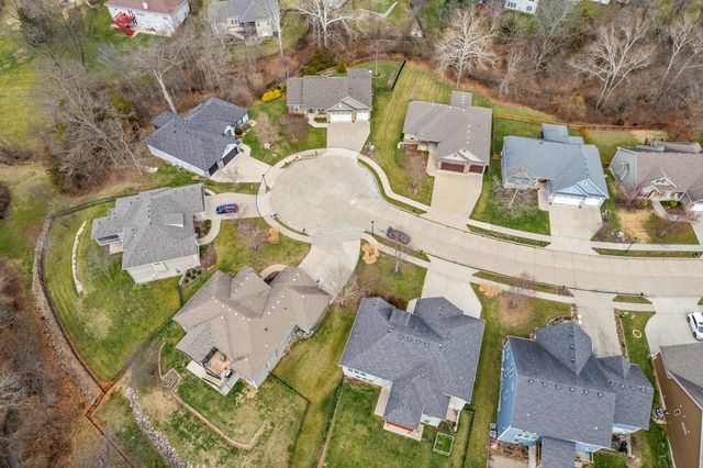 2009 DEVONSHIRE DR, Columbia, MO 65203