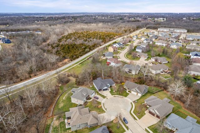 2009 DEVONSHIRE DR, Columbia, MO 65203