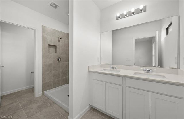 1690 Lake Jessup CIR, Cape Coral, FL 33909