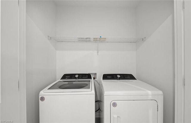 1690 Lake Jessup CIR, Cape Coral, FL 33909