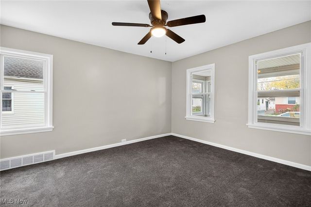 13622 Carrington Avenue, Cleveland, OH 44135