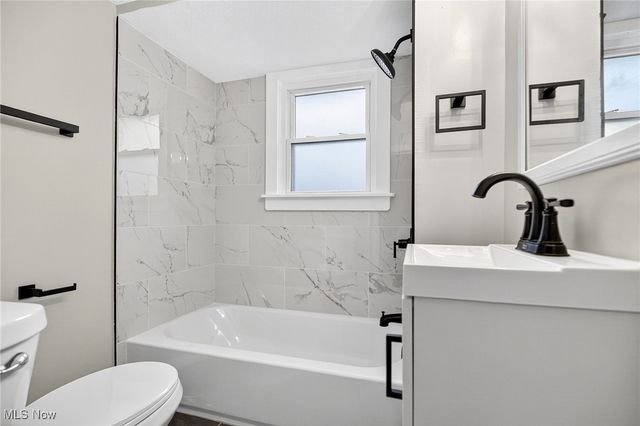 13622 Carrington Avenue, Cleveland, OH 44135