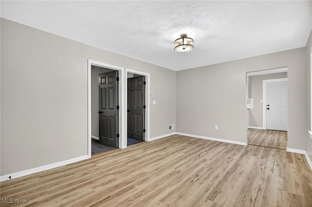 13622 Carrington Avenue, Cleveland, OH 44135