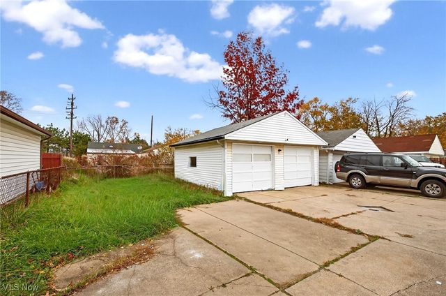 13622 Carrington Avenue, Cleveland, OH 44135