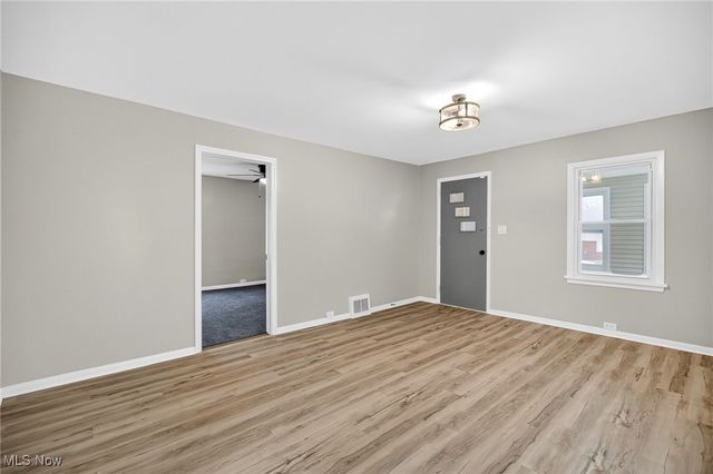 13622 Carrington Avenue, Cleveland, OH 44135