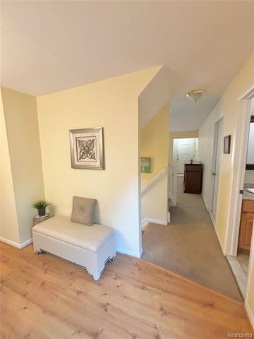 37122 Clubhouse Drive, Sterling Heights, MI 48312