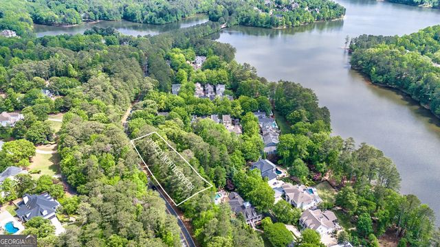 221 N Cove Drive, Peachtree City, GA 30269