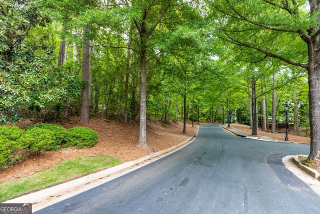 221 N Cove Drive, Peachtree City, GA 30269