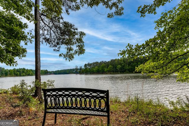 221 N Cove Drive, Peachtree City, GA 30269