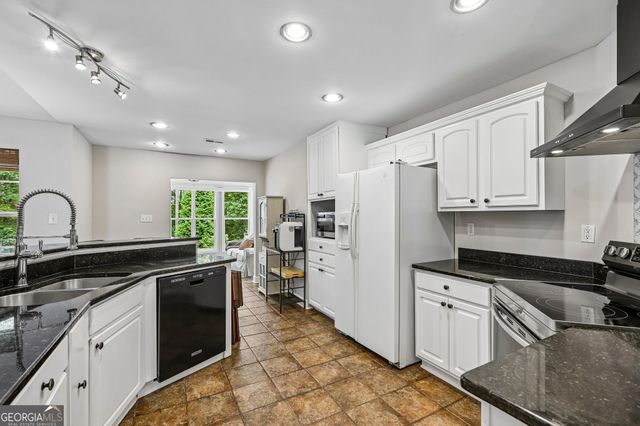 79 Driftwood Court, Newnan, GA 30263