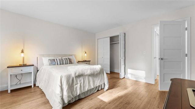 5025 Village Green Way, Alpharetta, GA 30009