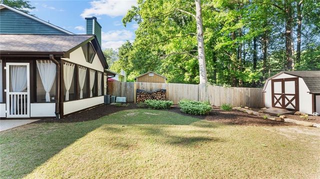 5025 Village Green Way, Alpharetta, GA 30009
