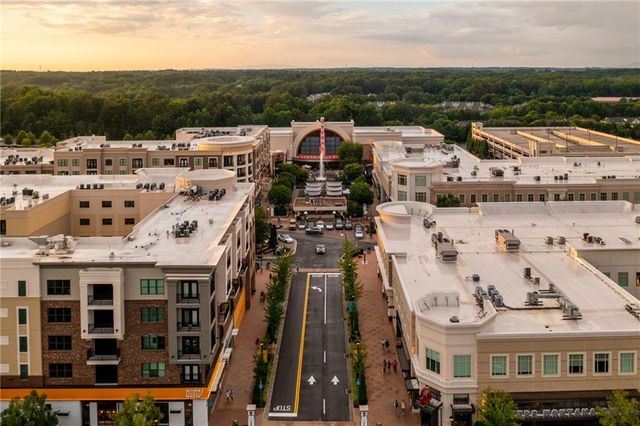 5025 Village Green Way, Alpharetta, GA 30009