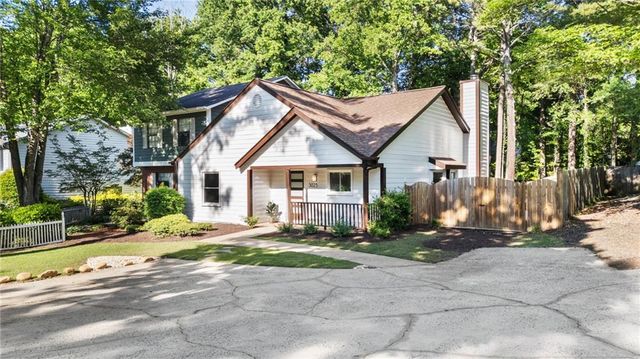 5025 Village Green Way, Alpharetta, GA 30009
