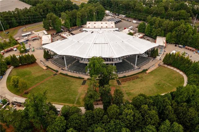 5025 Village Green Way, Alpharetta, GA 30009