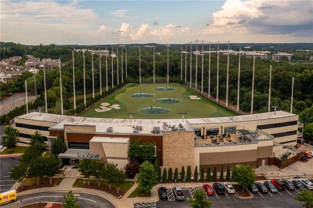 5025 Village Green Way, Alpharetta, GA 30009