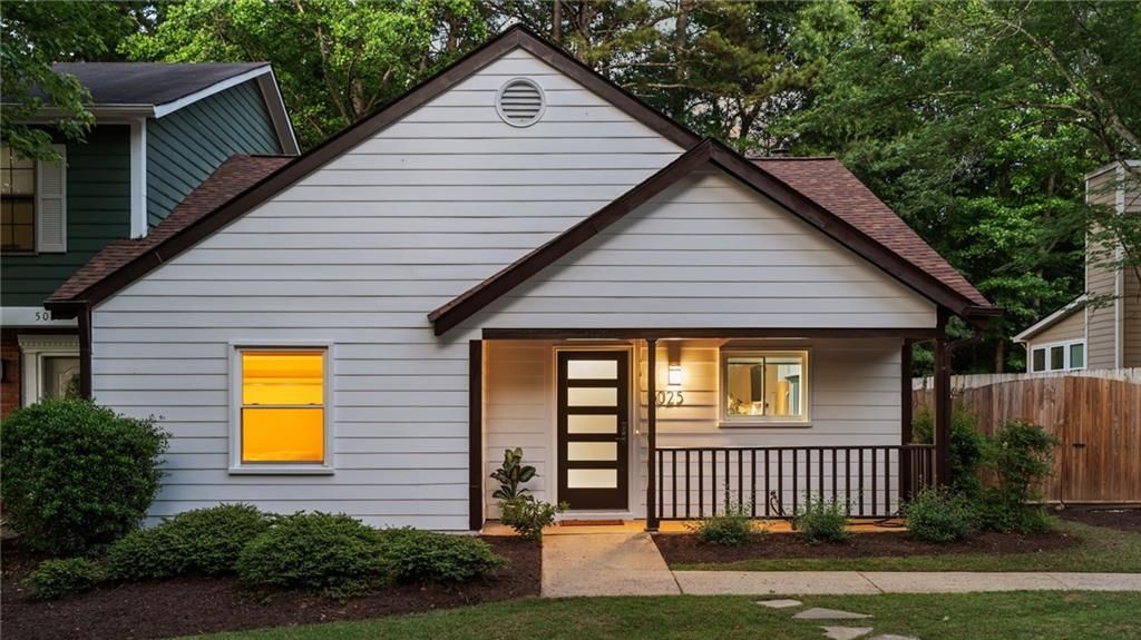 5025 Village Green Way, Alpharetta, GA 30009