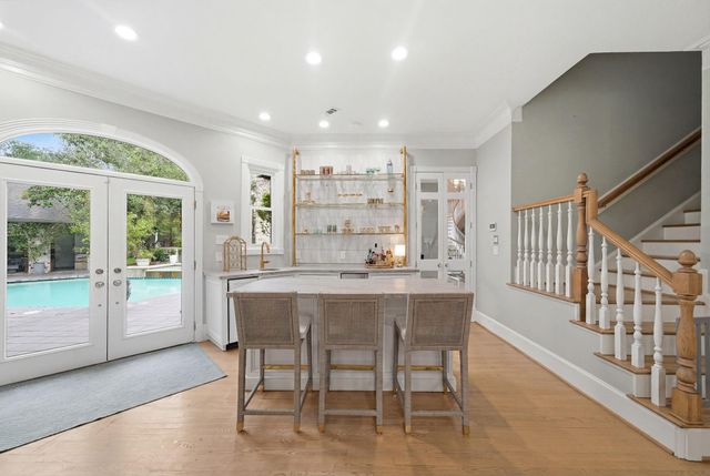 597 Piney Point Road, Piney Point Village, TX 77024
