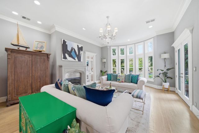 597 Piney Point Road, Piney Point Village, TX 77024