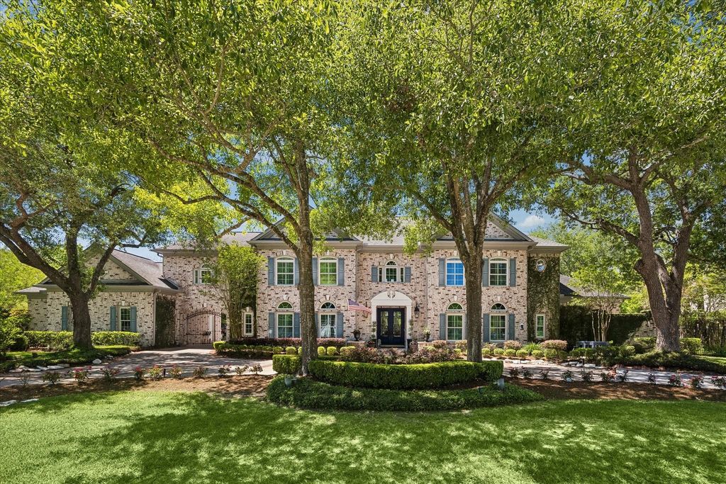 597 Piney Point Road, Piney Point Village, TX 77024