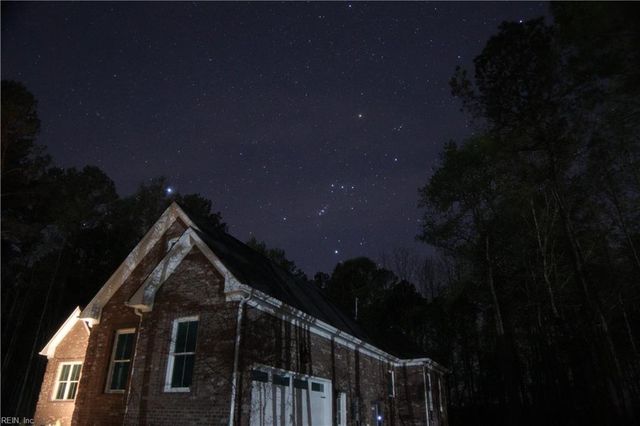 1312 Creekway DR, Smithfield, VA 23430