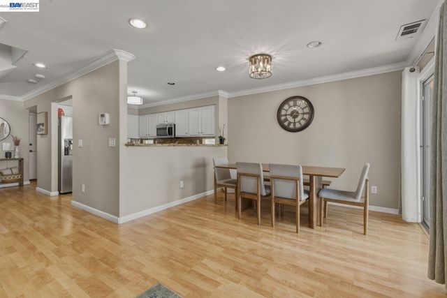 1130 Vista Pointe Cir, San Ramon, CA 94582