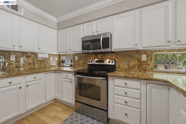 1130 Vista Pointe Cir, San Ramon, CA 94582
