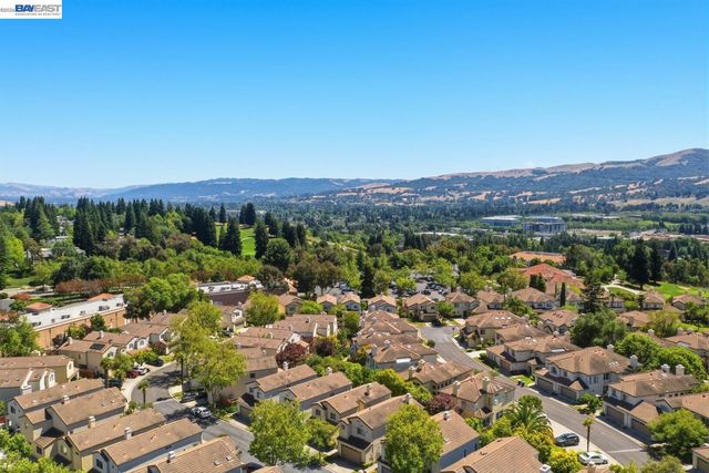 1130 Vista Pointe Cir, San Ramon, CA 94582