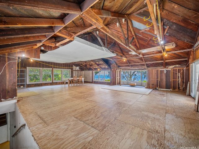 3330 Tantalus Drive, Honolulu, HI 96822