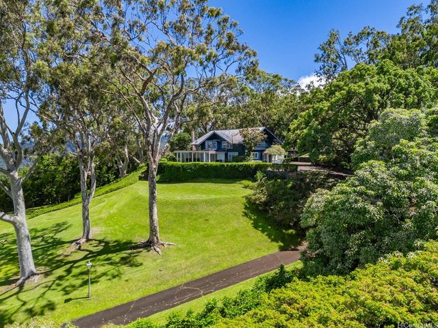 3330 Tantalus Drive, Honolulu, HI 96822