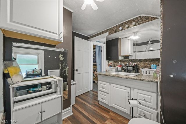 912 Hunt Street, Akron, OH 44306