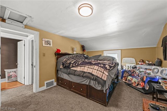 912 Hunt Street, Akron, OH 44306