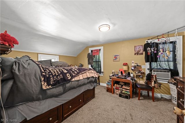 912 Hunt Street, Akron, OH 44306