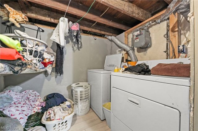 912 Hunt Street, Akron, OH 44306