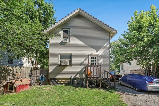 912 Hunt Street, Akron, OH 44306
