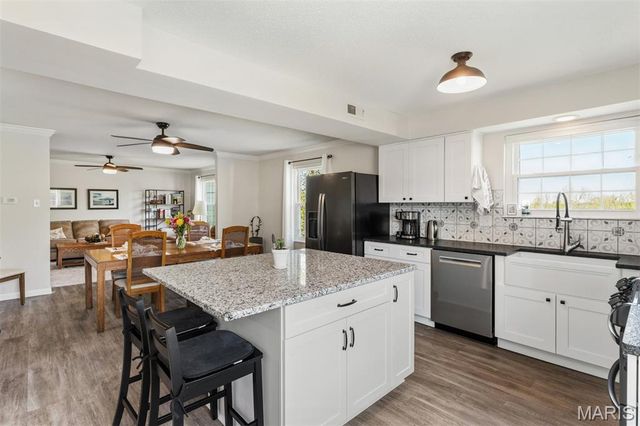 15049 Claymoor Court 17, Chesterfield, MO 63017