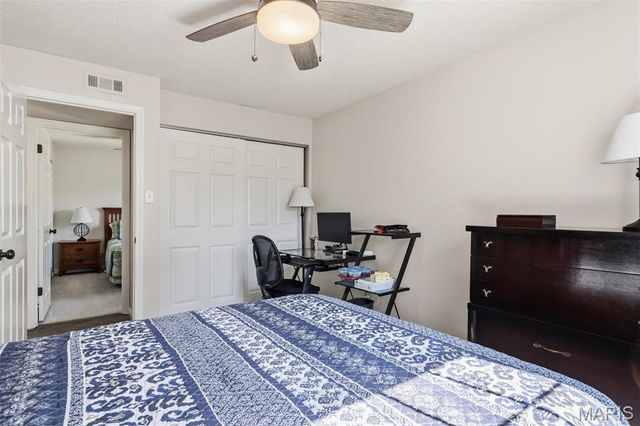 15049 Claymoor Court 17, Chesterfield, MO 63017