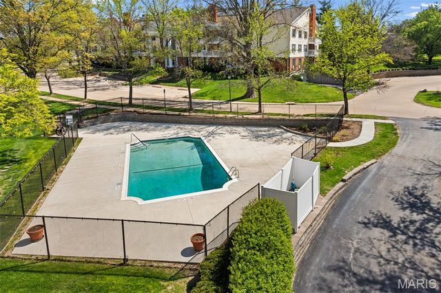 15049 Claymoor Court 17, Chesterfield, MO 63017