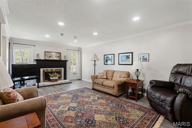 15049 Claymoor Court 17, Chesterfield, MO 63017