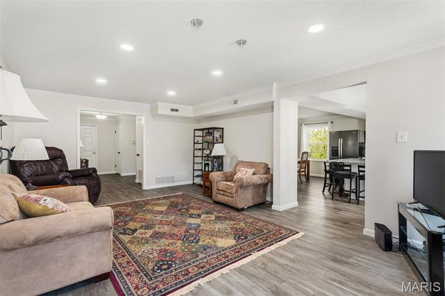 15049 Claymoor Court 17, Chesterfield, MO 63017