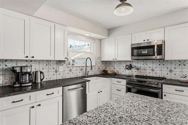 15049 Claymoor Court 17, Chesterfield, MO 63017