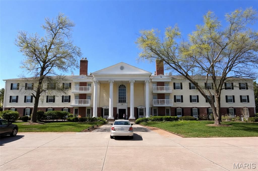 15049 Claymoor Court 17, Chesterfield, MO 63017