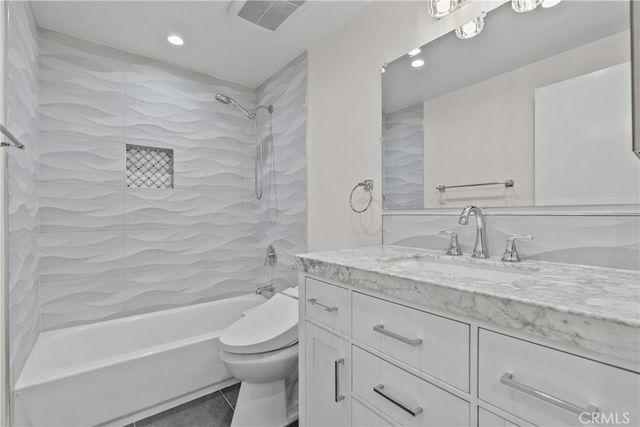 1742 S Bentley, Los Angeles, CA 90025