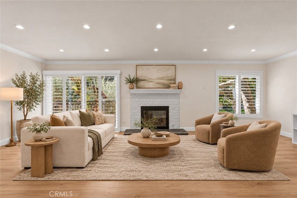 1742 S Bentley, Los Angeles, CA 90025