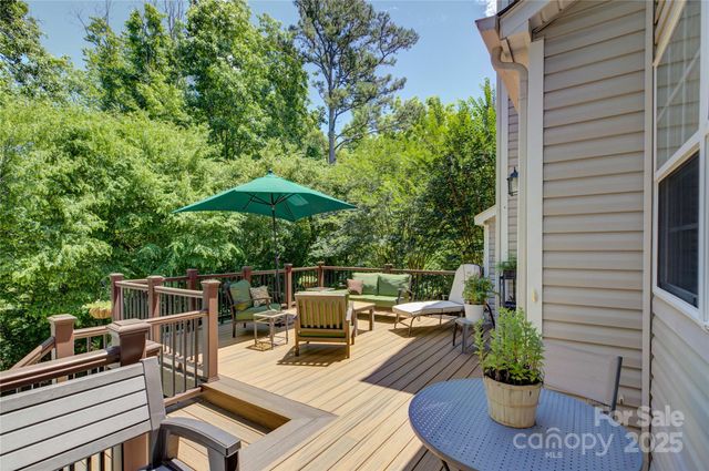12125 Mountainside Lane, Charlotte, NC 28278