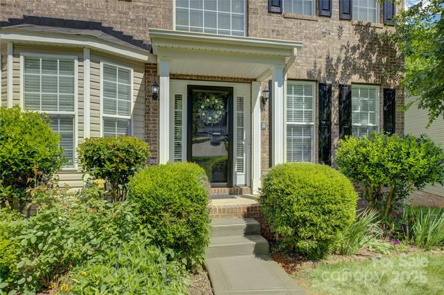 12125 Mountainside Lane, Charlotte, NC 28278