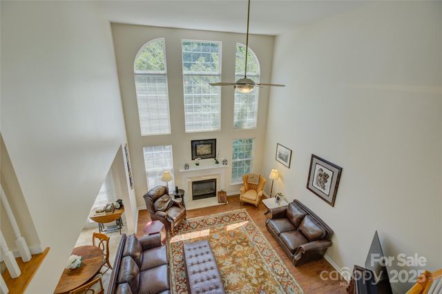 12125 Mountainside Lane, Charlotte, NC 28278