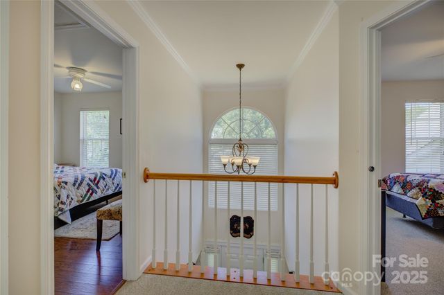 12125 Mountainside Lane, Charlotte, NC 28278
